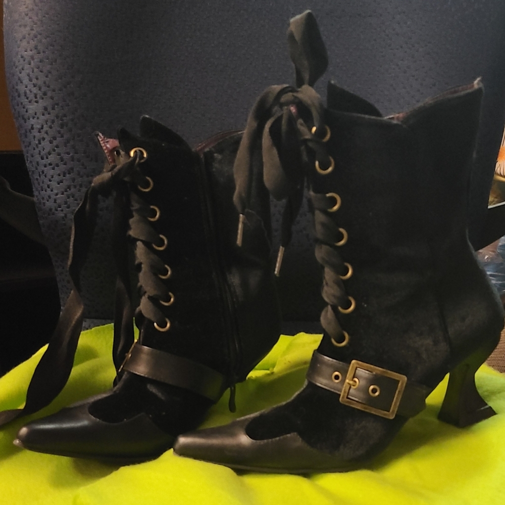 SZ 8 COSTUME WITCHES BOOT